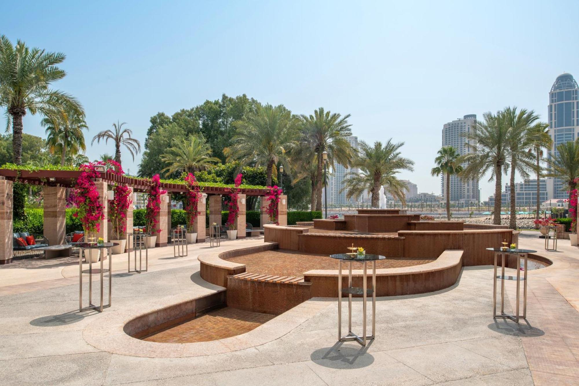 The Ritz-Carlton, Doha Hotel Exterior photo The Palace Downtown
