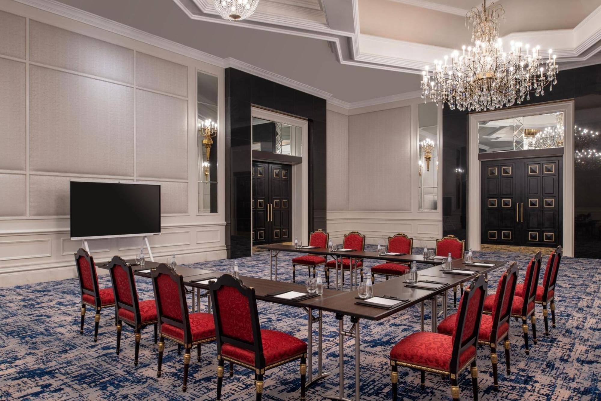 The Ritz-Carlton, Doha Hotel Exterior photo Meeting room