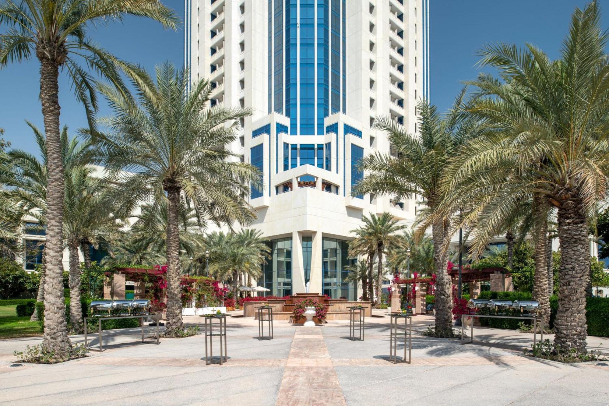 The Ritz-Carlton, Doha Hotel Exterior photo The Palm Beach Marriott