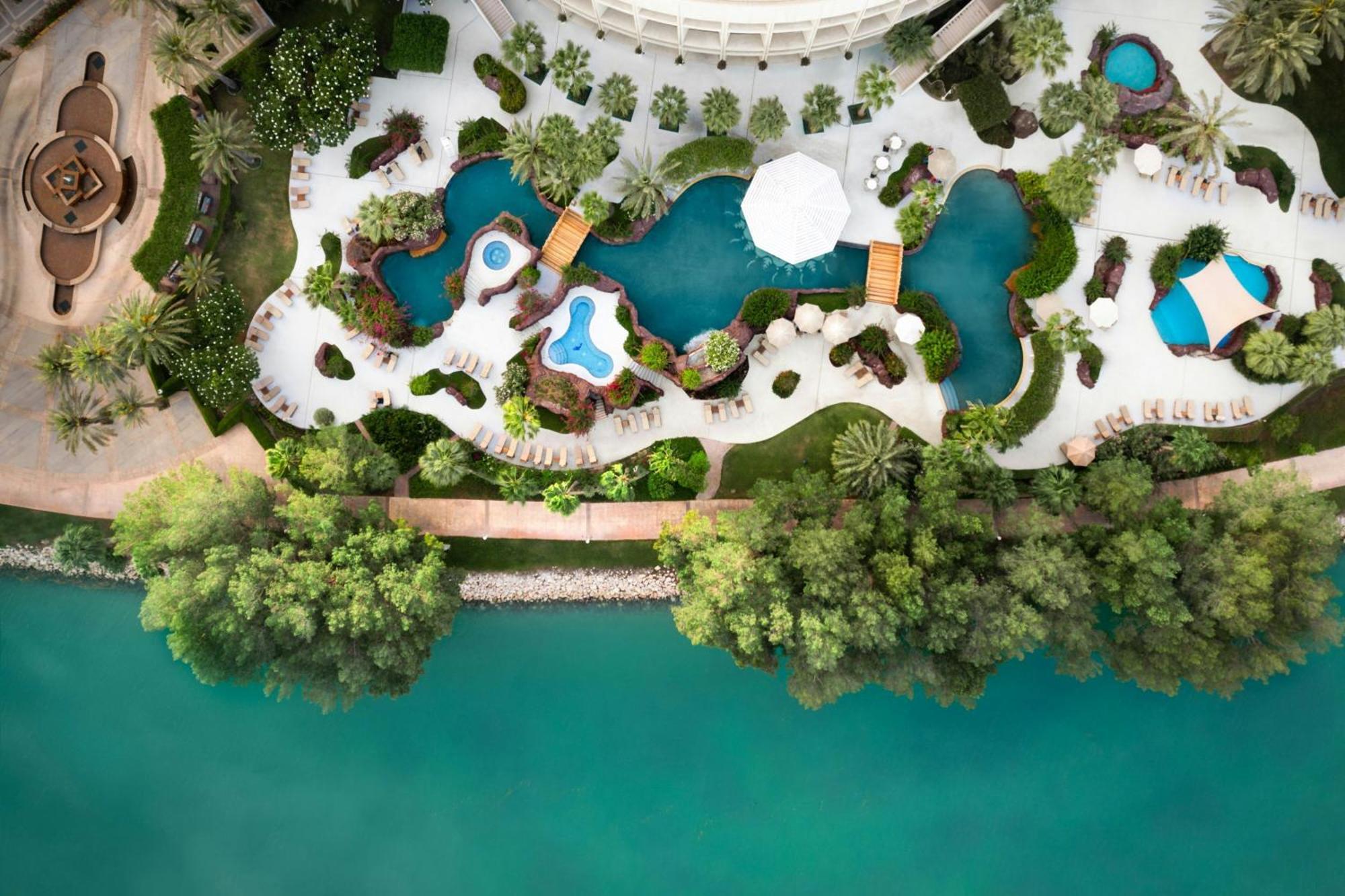 The Ritz-Carlton, Doha Hotel Exterior photo